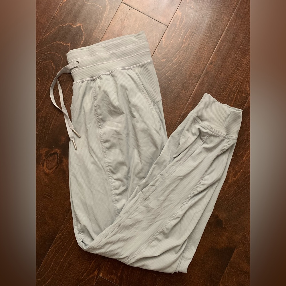 Lululemon Dance Studio Joggers size 4